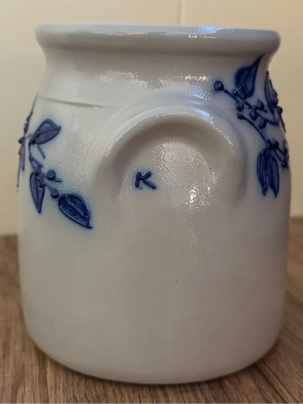 Salmon Falls Pottery Blueberry Vine Tart Warmer